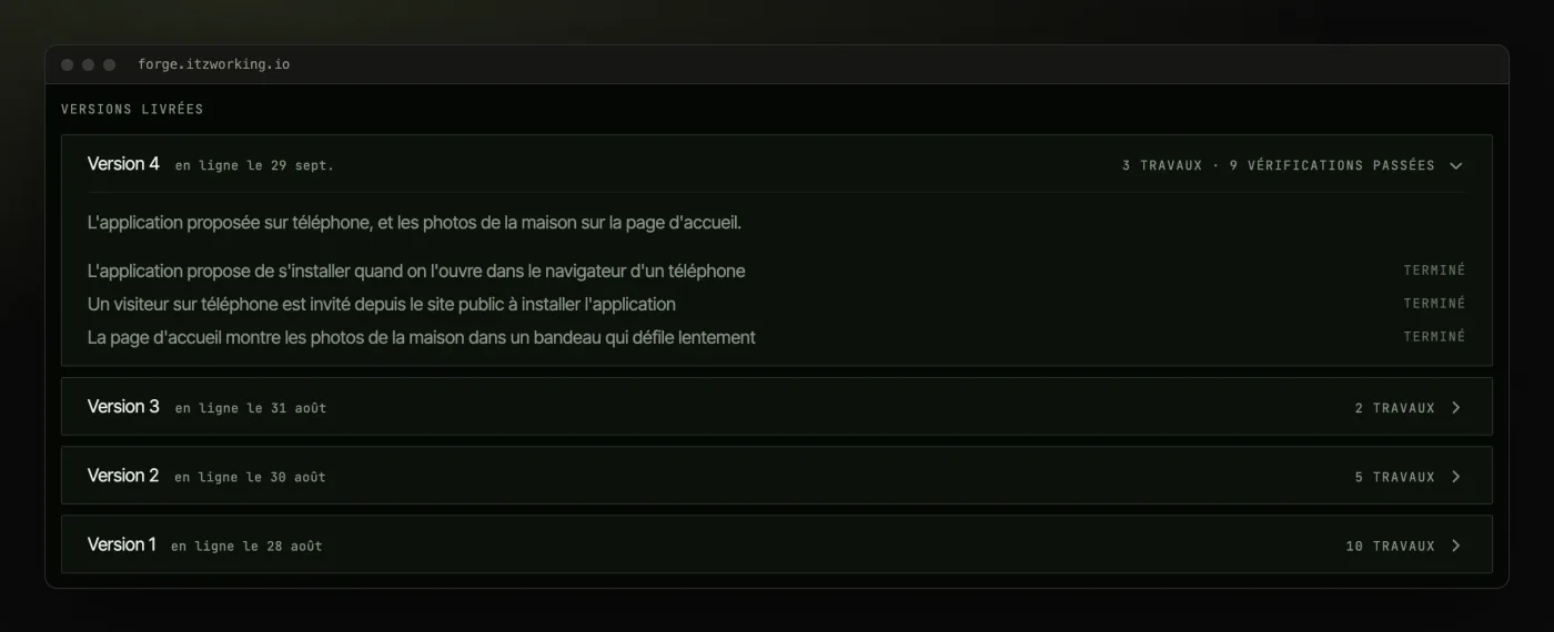 Tierce maintenance applicative vue du client : quatre versions livrées dans le portail, chacune avec sa date de mise en ligne et ses vérifications